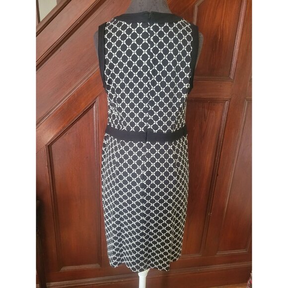Talbots Womens Sleeveless Black & White Geometric Patterned Dress Size 12P - Picture 3 of 7